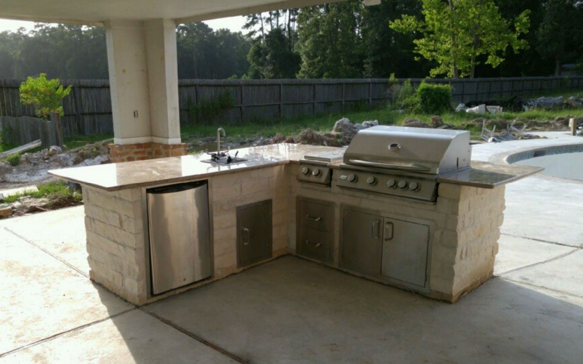 Outdoor Kitchen Island Houston Tx Outdoor Kitchen By The Pool